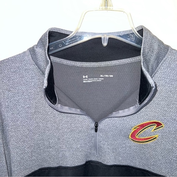 Under Armour® Cleveland Cavaliers Scratch Mock ¼ Zip Pullover Size XL - Picture 3 of 5